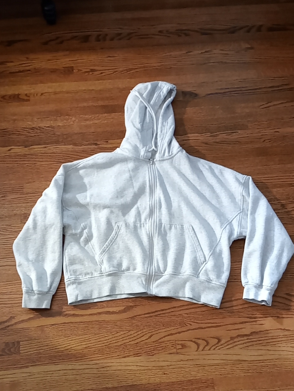 Old Navy Soft Gray Zip-Up Crop Hooded Sweatshirt Size Large PTP 24" L 22"